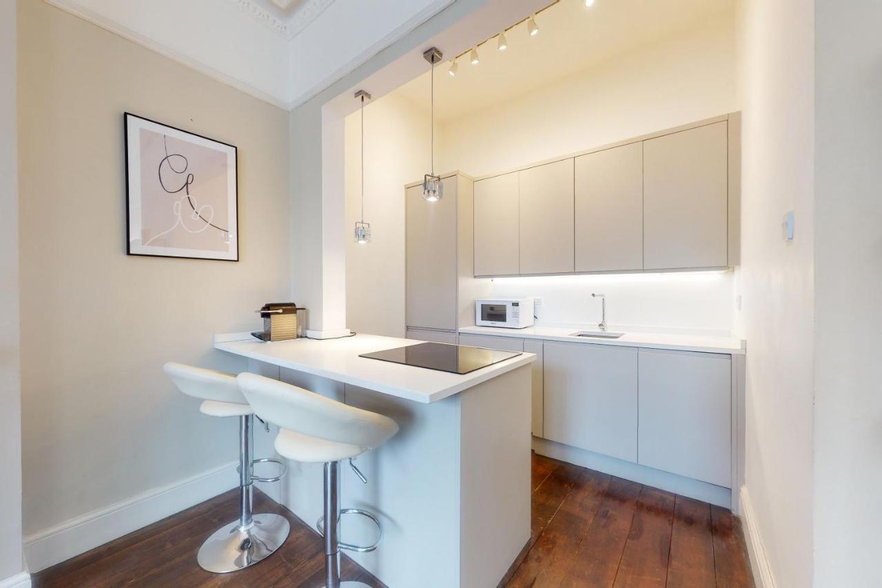 Super 1 Bedroom Flat In Hendon Near Middlesex University With Private Parking Esterno foto